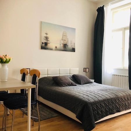 Modern Cozy Apartment In Central Prag Dış mekan fotoğraf
