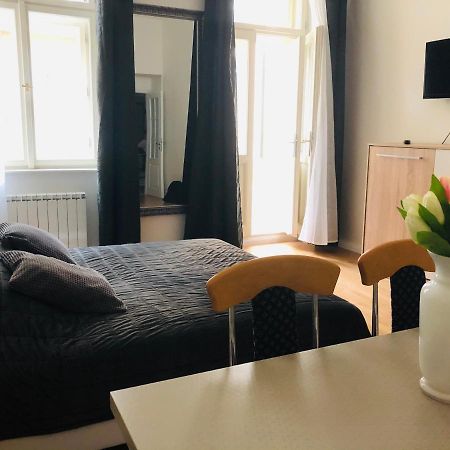 Modern Cozy Apartment In Central Prag Dış mekan fotoğraf