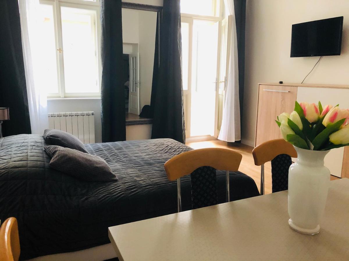 Modern Cozy Apartment In Central Prag Dış mekan fotoğraf